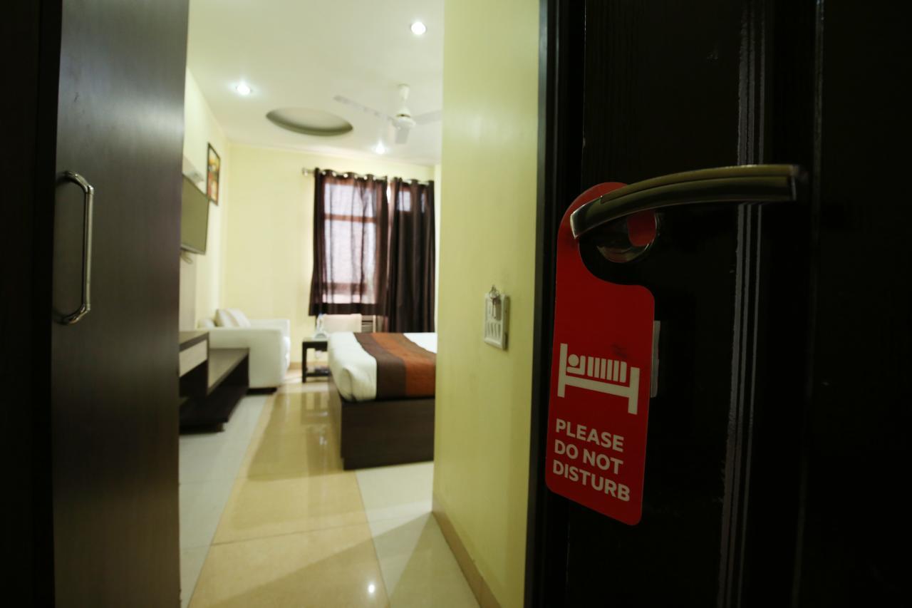 Hotel Mm Yellowuds アムリトサル エクステリア 写真